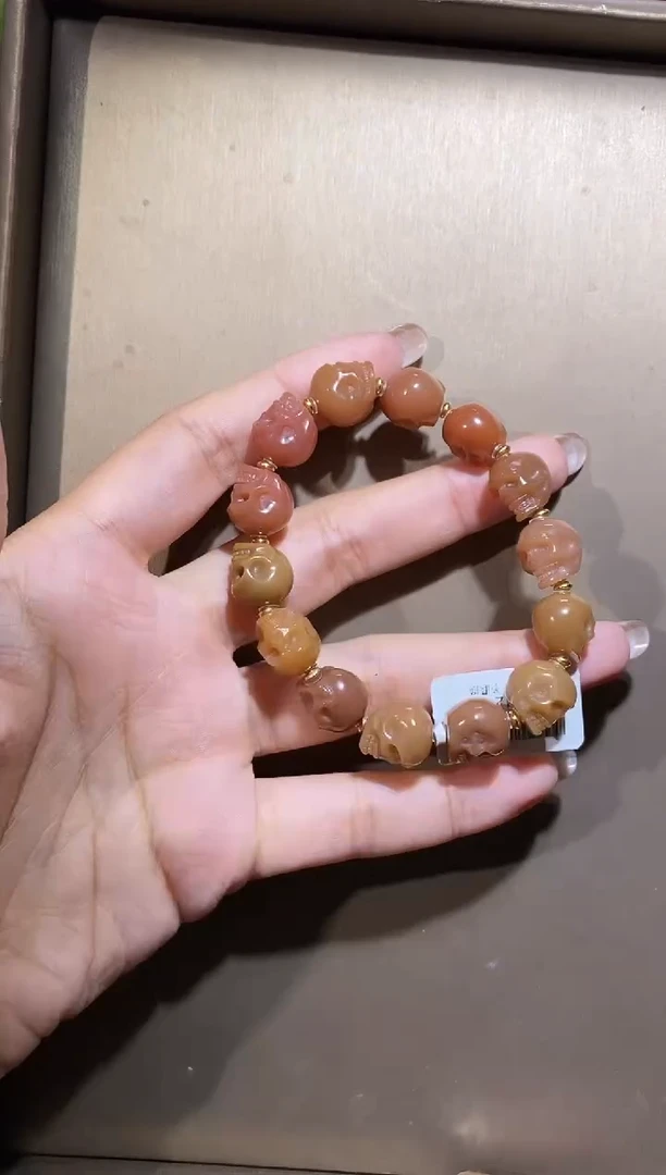 玛瑙/玉髓（覆膜）颈饰未镶嵌X