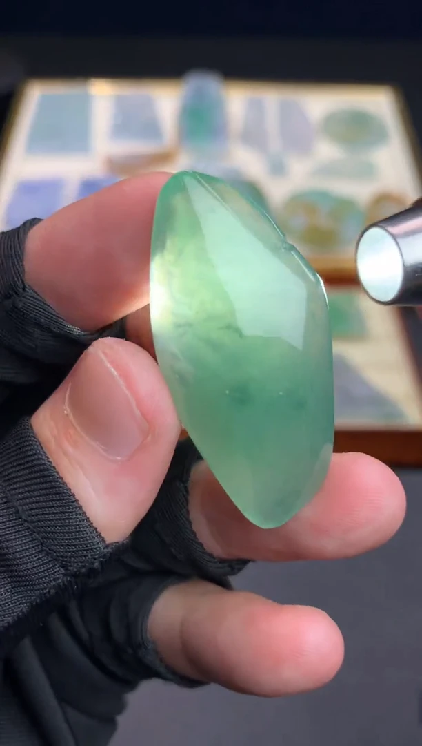 定制翡翠未镶嵌安****所天然翡翠裸石（含工费）