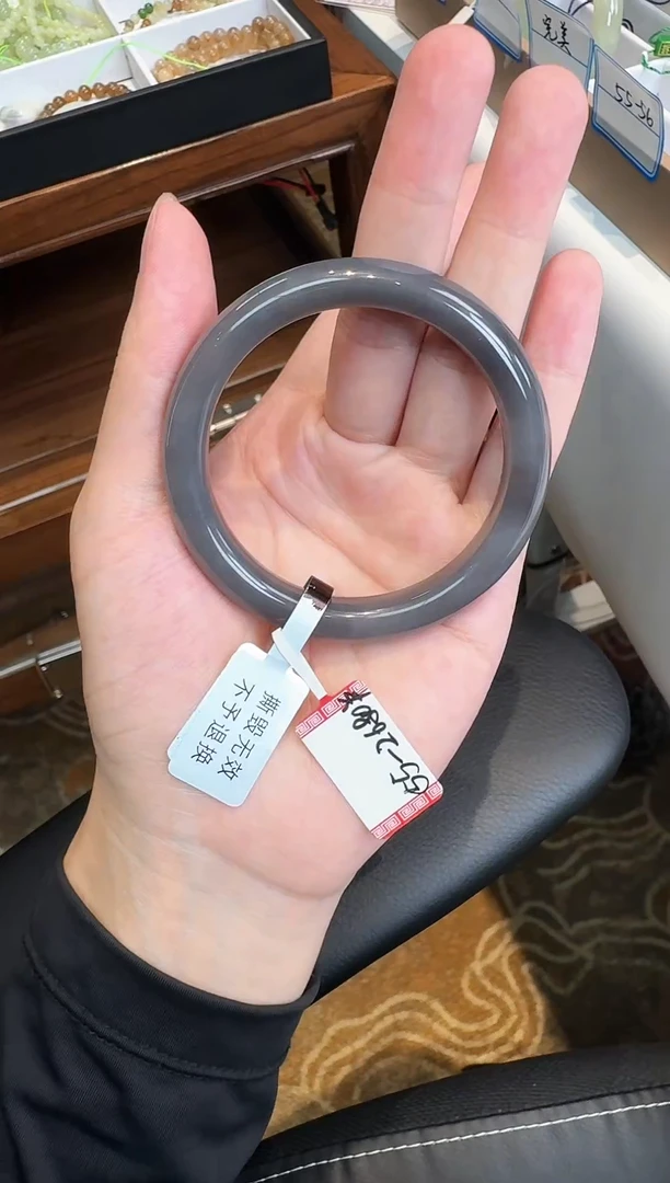 未镶嵌手镯和田玉56-