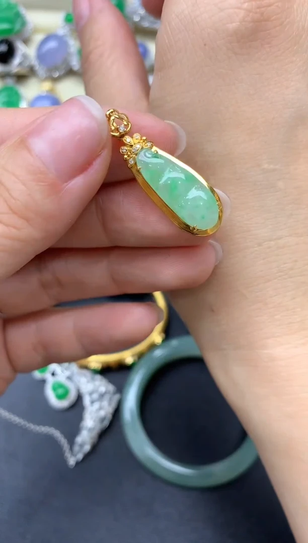 【闪购商品】翡翠颈饰18K金镶嵌196-中国好珍宝