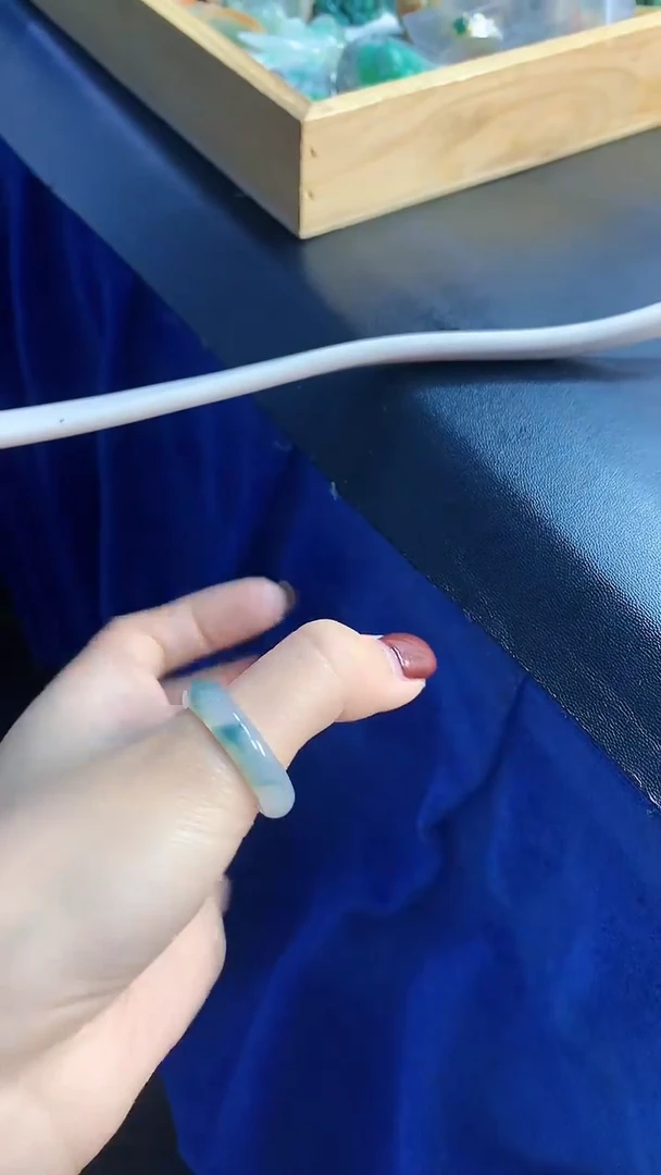 颈饰未镶嵌翡翠天然缅甸翡翠A货20.4圈口