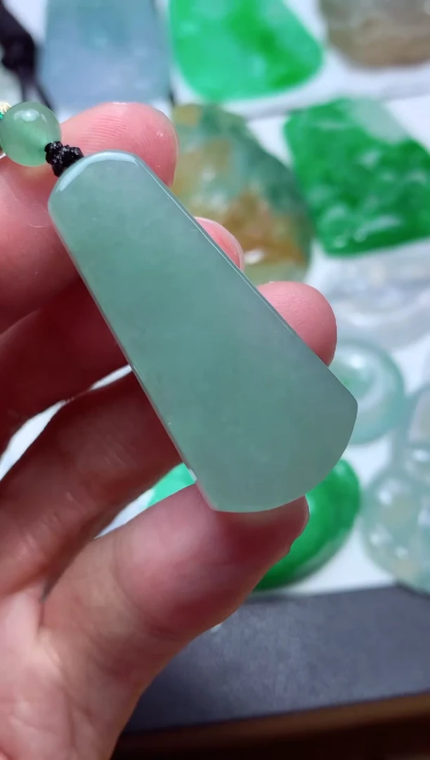 翡翠未镶嵌颈饰天然翡翠