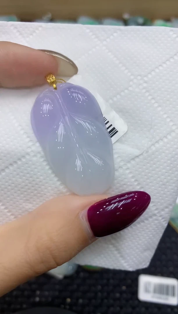 翡翠18K金镶嵌颈饰1111111111111