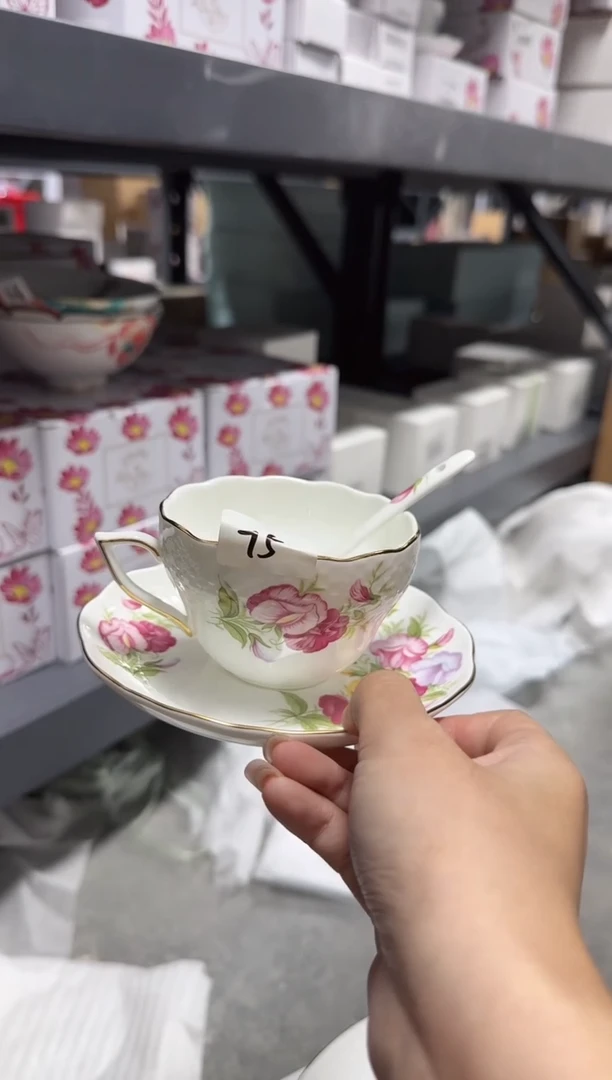 【闪购商品】小乔甄宝阁新年惊喜75