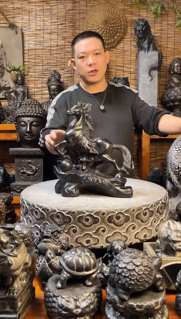 石材35马到功成天然青石雕刻