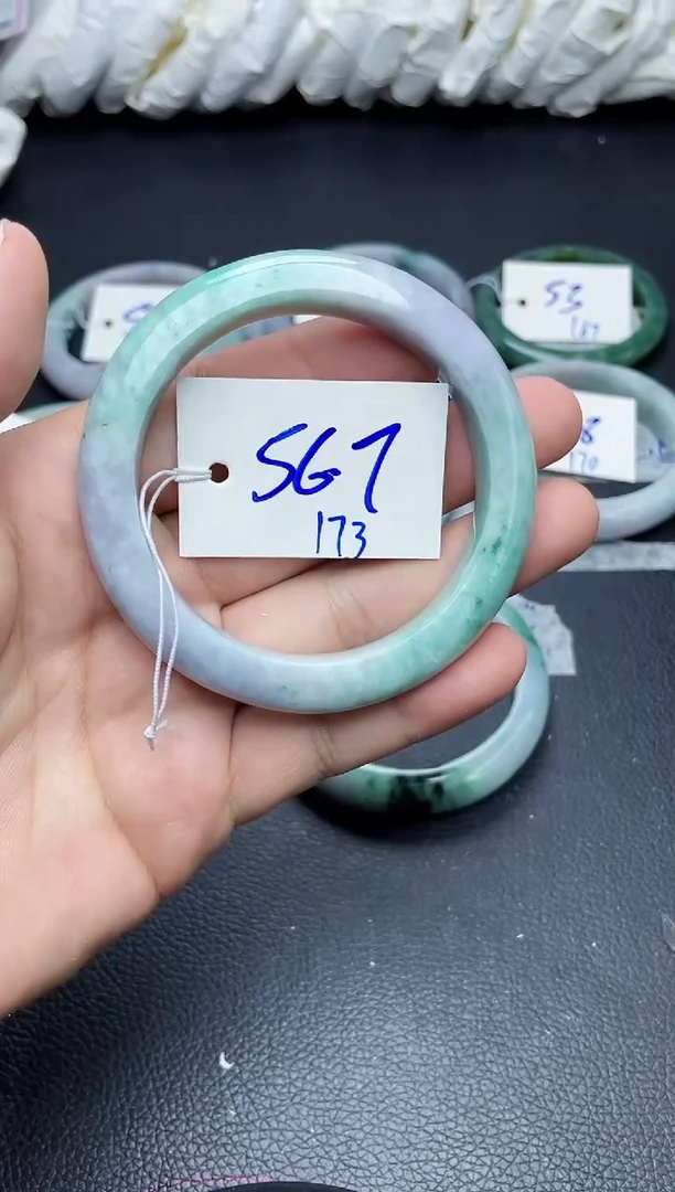 未镶嵌手镯翡翠173