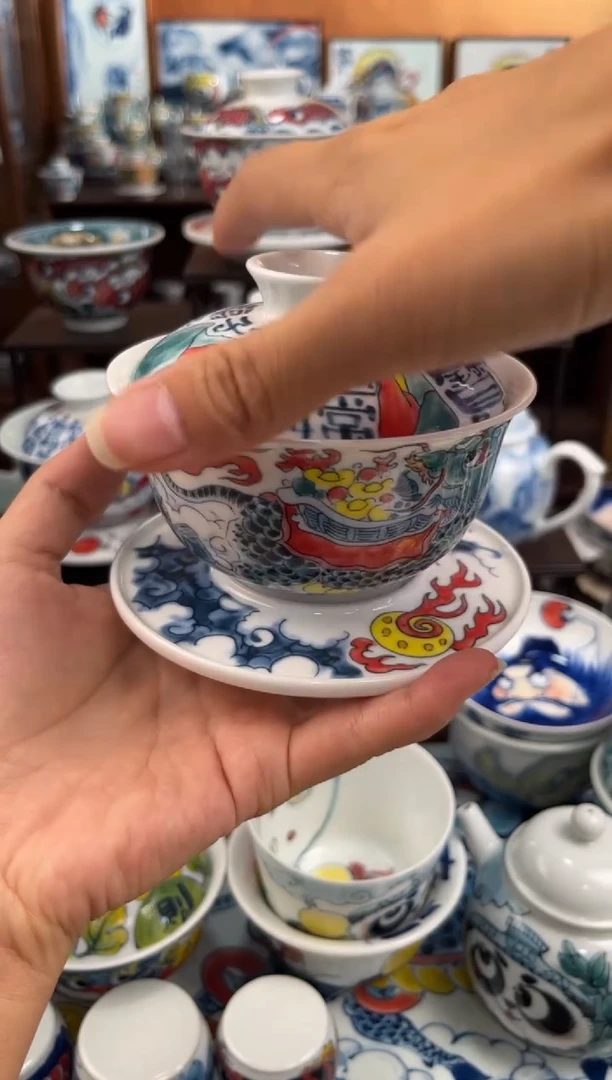 昨明麒麟三才盖碗