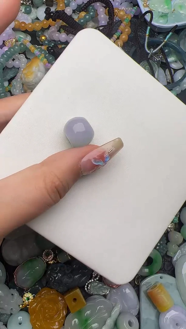 翡翠未镶嵌颈饰天然缅甸翡翠吊坠