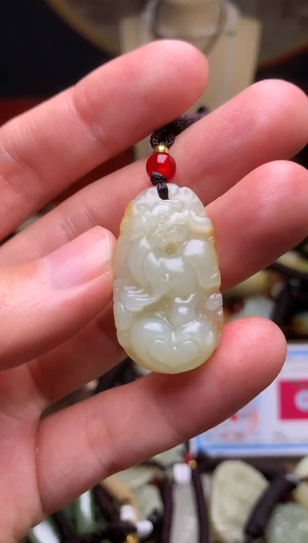 颈饰未镶嵌和田玉新疆料青海料清水和田玉吊坠