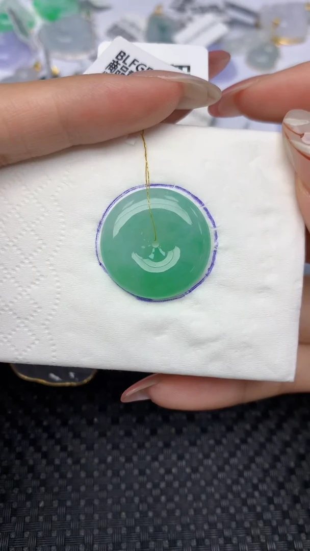 翡翠未镶嵌颈饰天然翡翠a货