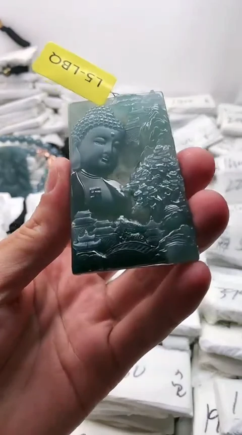 翡翠未镶嵌颈饰漳****厂阿弥