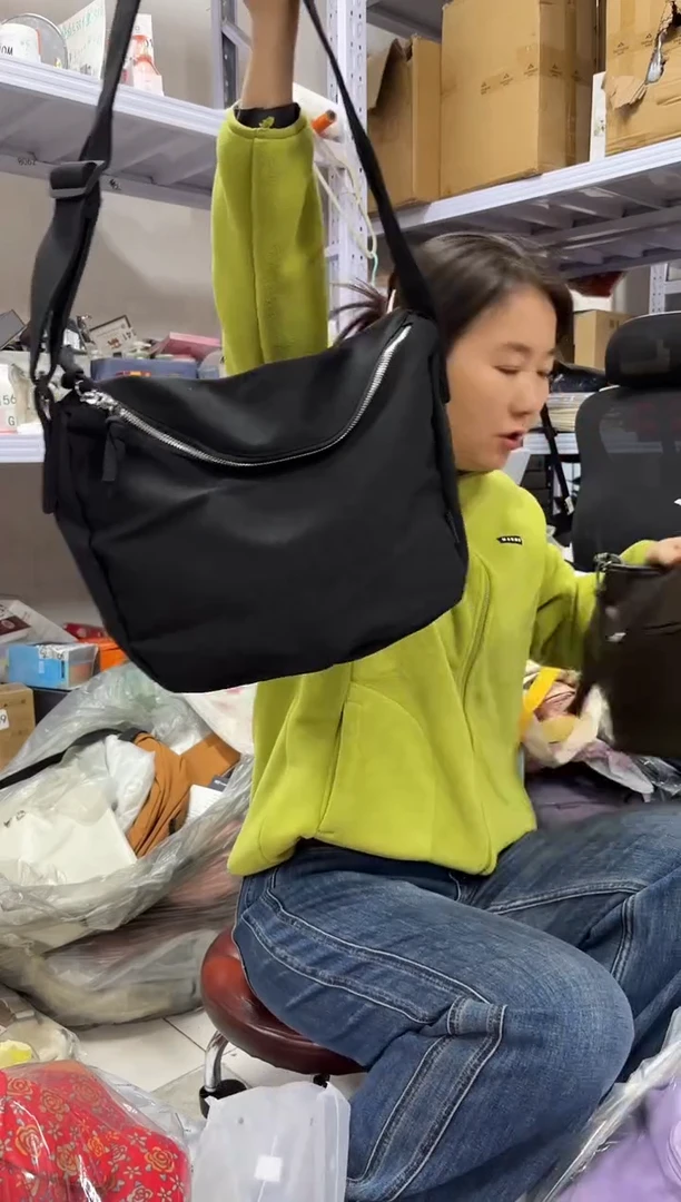 PVC点点小红心 没关注的关注一下主播