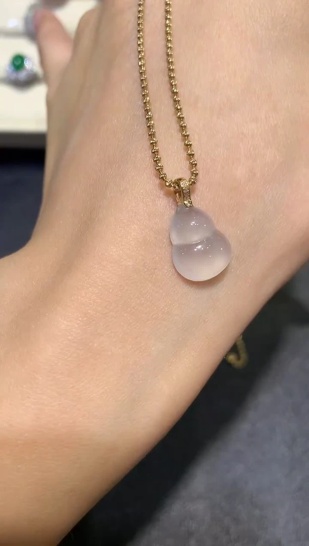 【闪购商品】翡翠吊坠(不含链)18K金镶嵌a12多样性一件发货