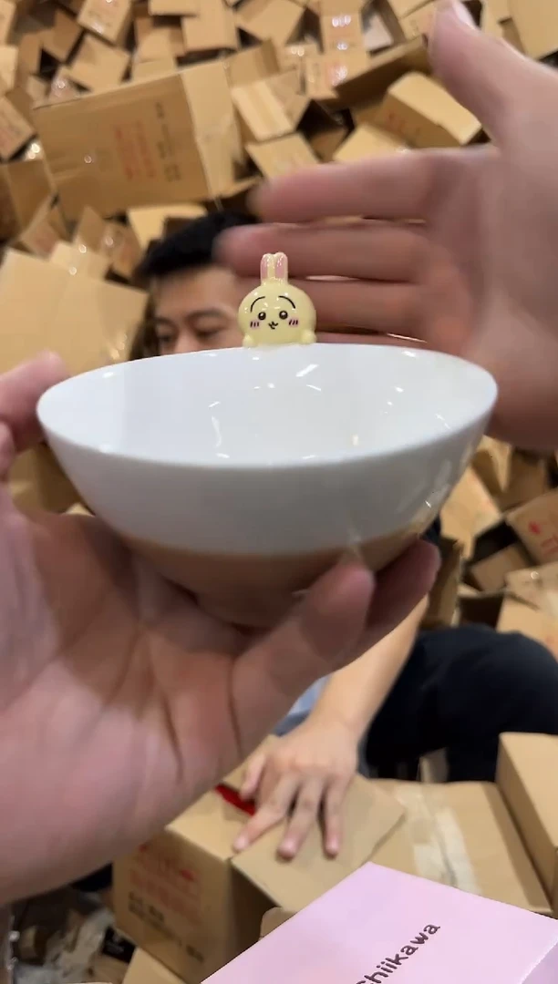 瓷片原盒乌萨奇公仔碗