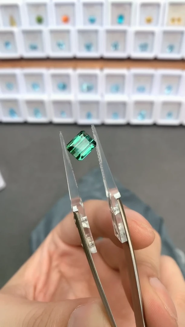 未镶嵌裸石定制碧玺2.72ct 10025