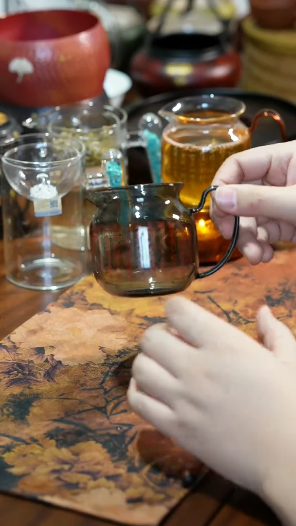 【闪购商品】晶焱烟灰色心经公杯