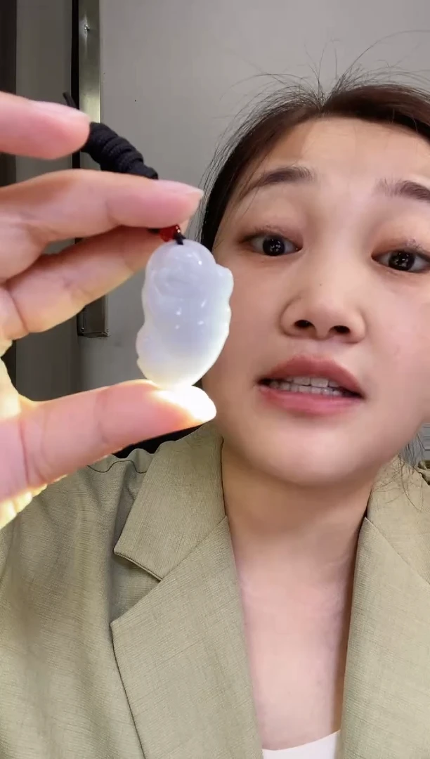 翡翠未镶嵌颈饰LL翡翠吊坠-01