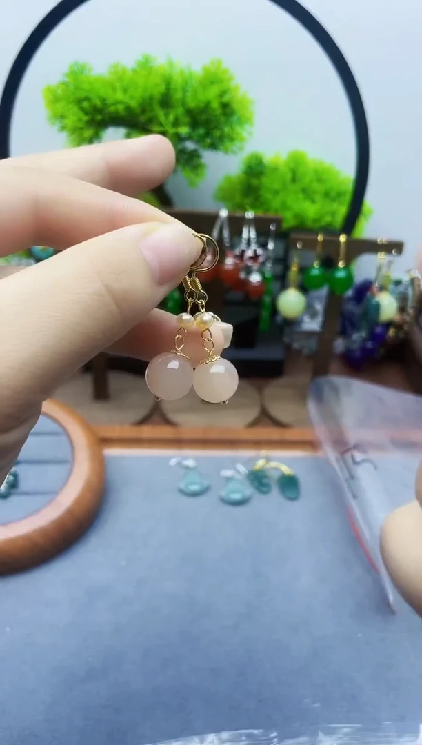 未镶嵌和田玉耳饰820000