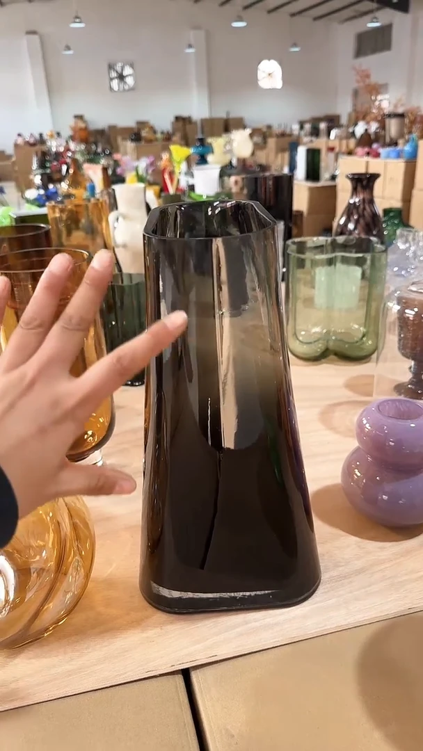 【闪购商品】玻璃黑色旋转