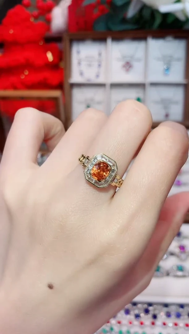 18K金镶嵌戒指石榴石（芬达石）1.13ct/天然宝石/七天无理由