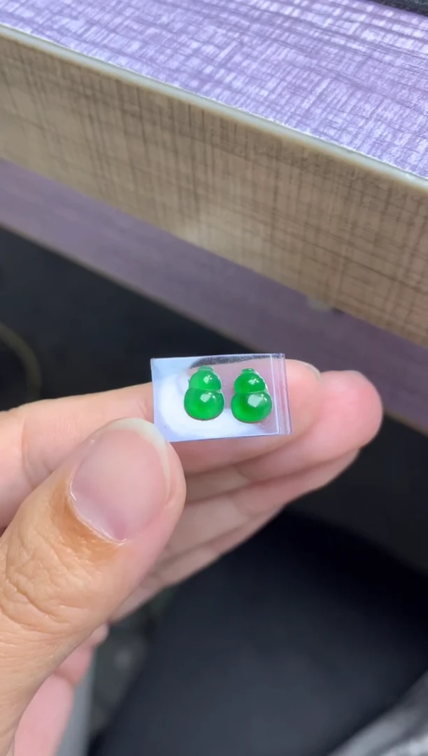 未镶嵌定制翡翠毛货