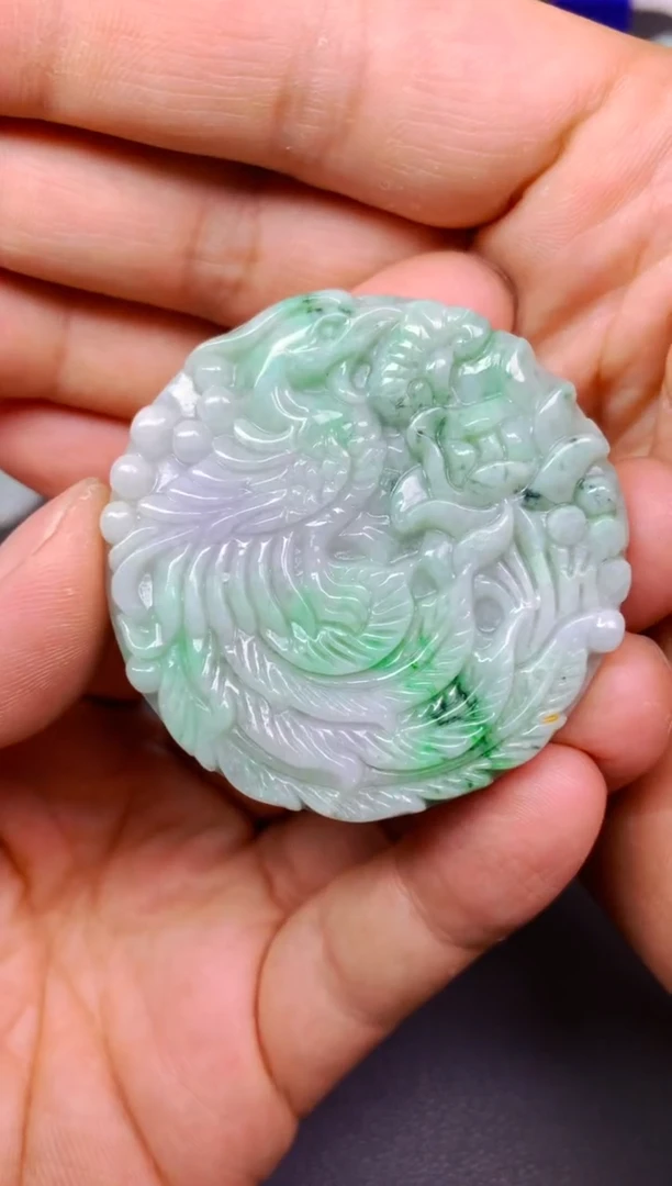 颈饰未镶嵌翡翠一**情凤凰