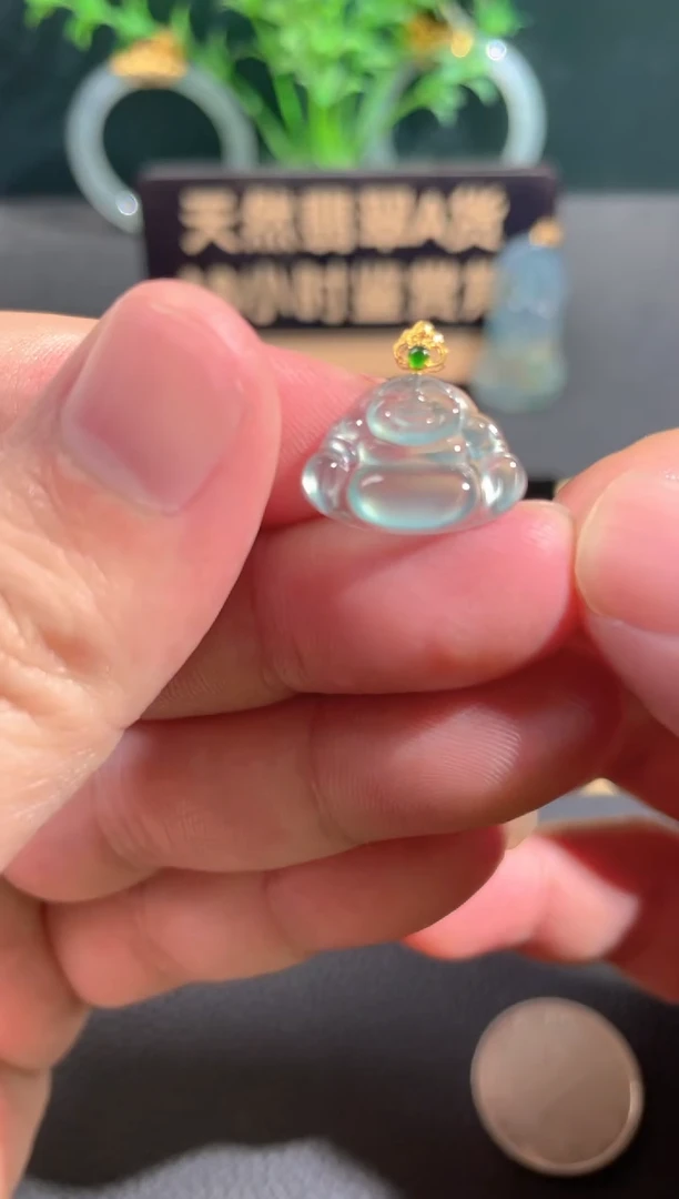 翡翠18K金镶嵌颈饰翡翠