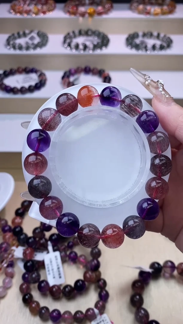 【闪购商品】水晶手链未镶嵌黑加仑超七11m+