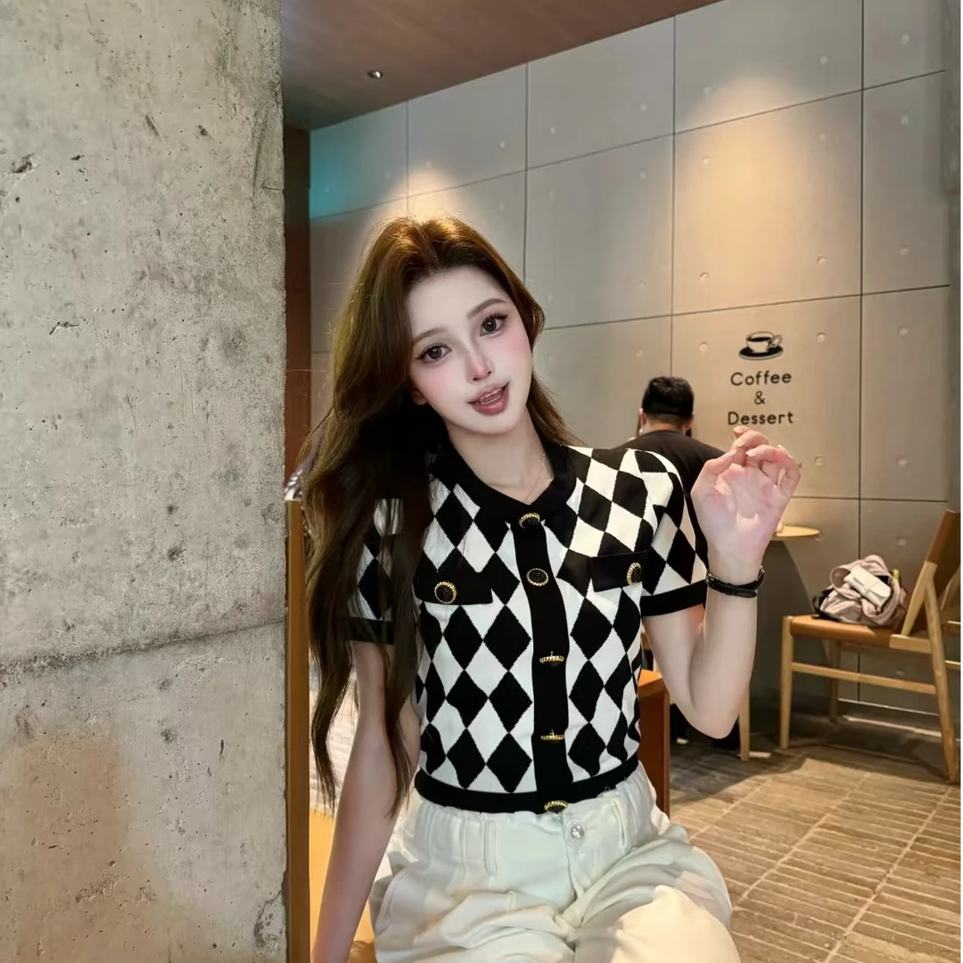 <猪猪出品>2025春夏上新网红黑白菱格夏季复古针织短袖开衫808