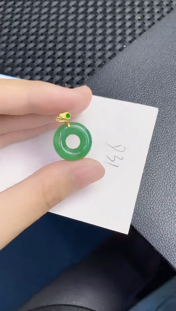翡翠未镶嵌颈饰天然翡翠緬甸A貨