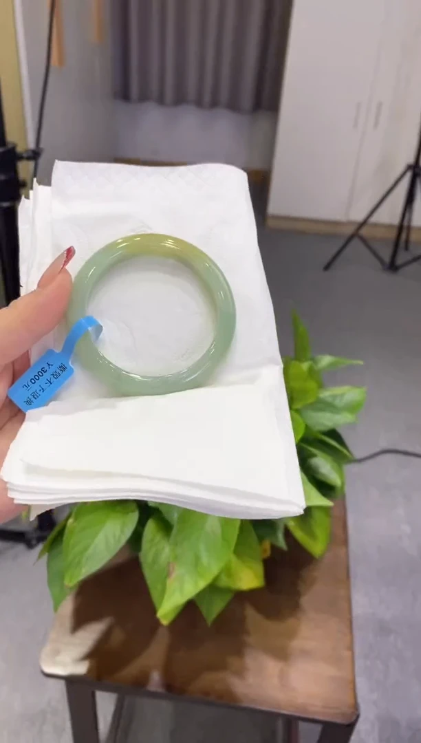 【闪购商品】翡翠手镯未镶嵌00009997