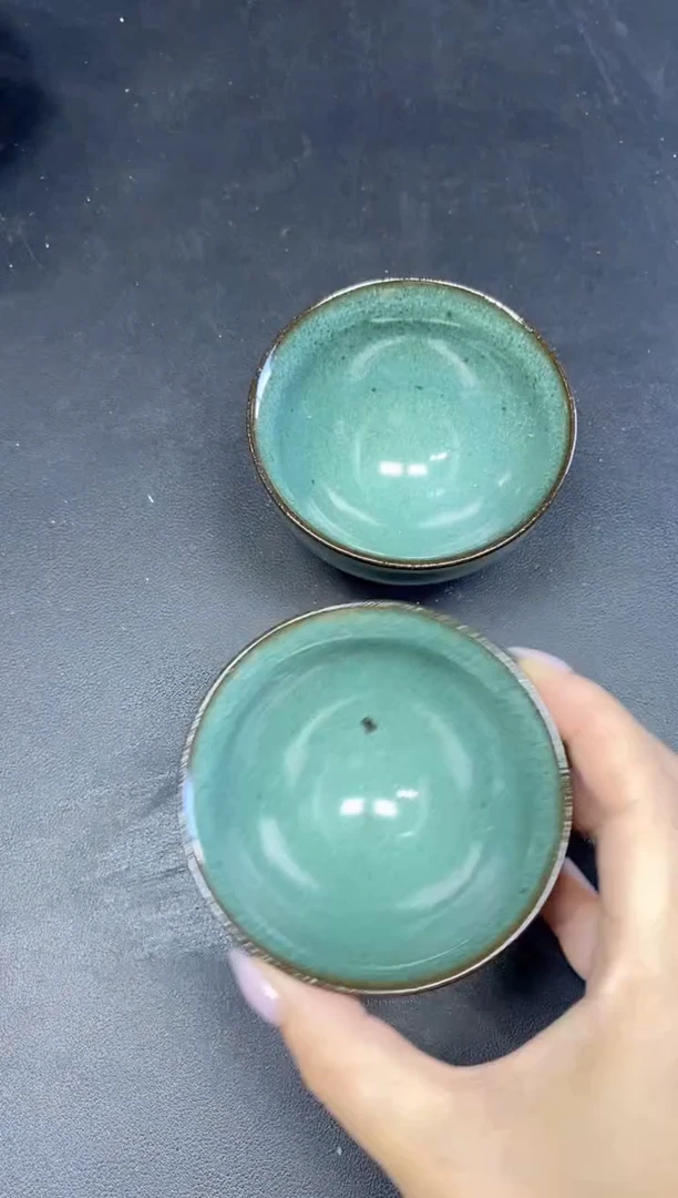 茶盏82两只微瑕