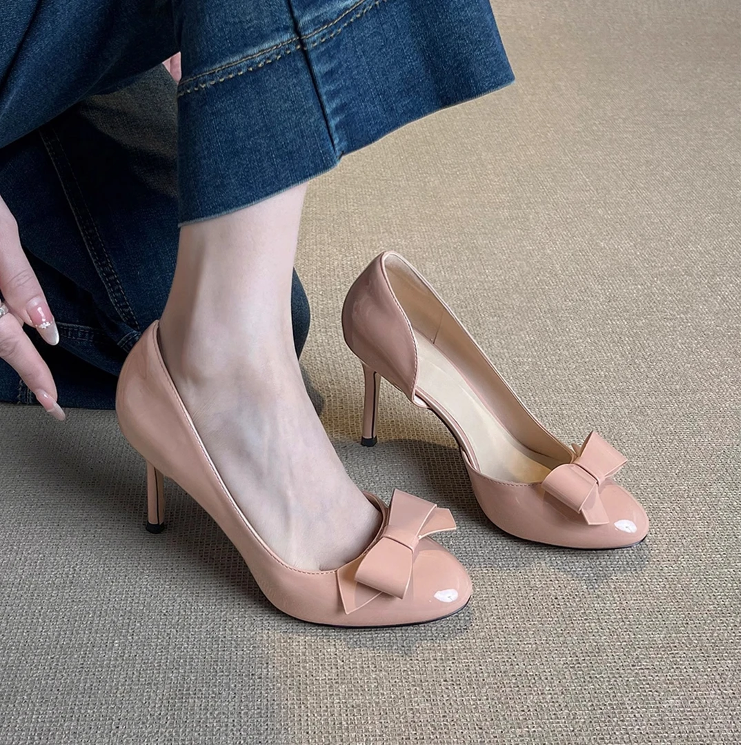 琮媛同款~裸粉色蝴蝶结侧空高跟鞋2025流行圆头法式晚晚温柔单鞋