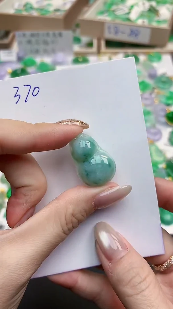 颈饰未镶嵌翡翠天然缅甸A货翡翠