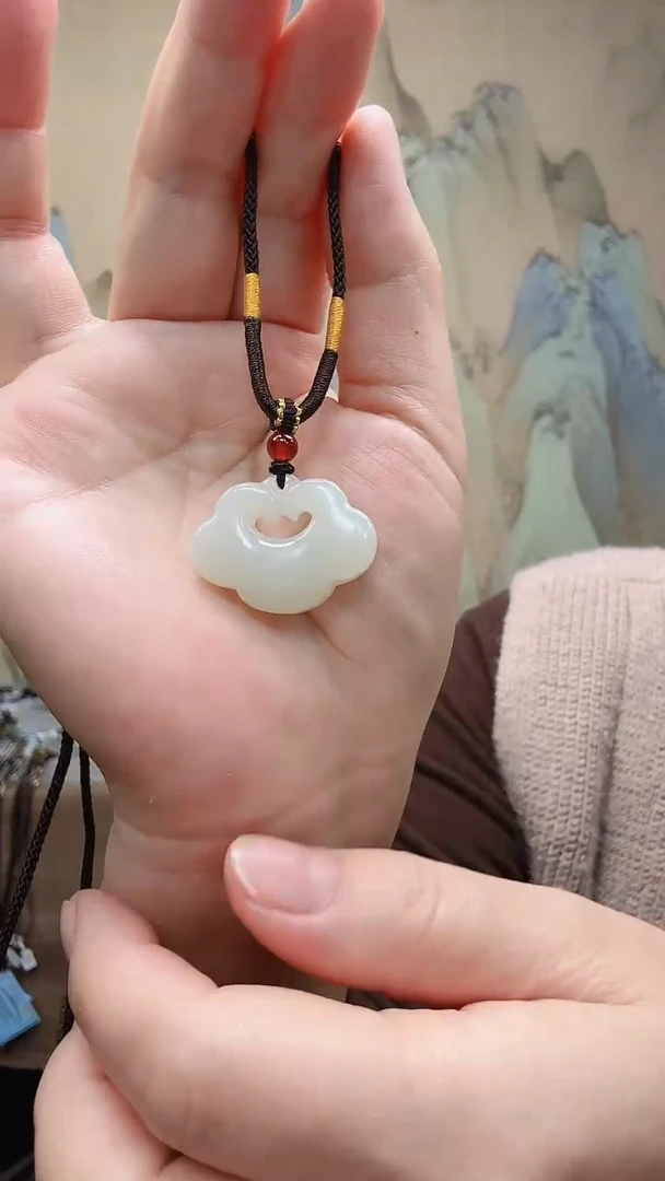 【闪购商品】和田玉颈饰未镶嵌.