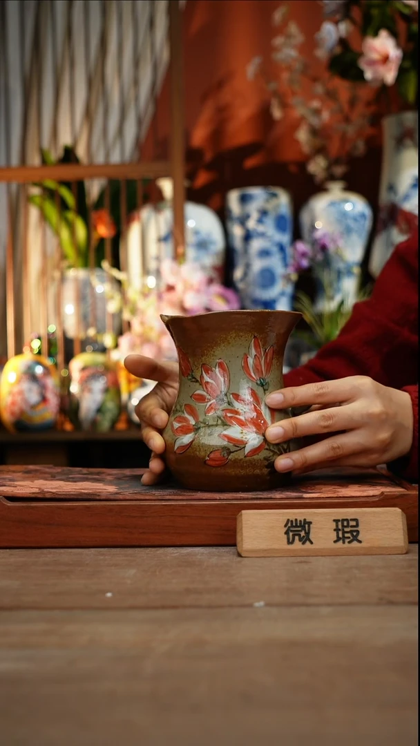 当代景德镇设计师釉下手绘陶瓷花瓶
