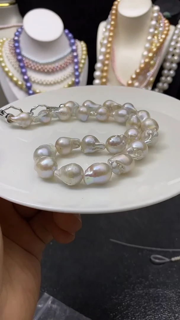 颈饰未镶嵌淡水珍珠多人