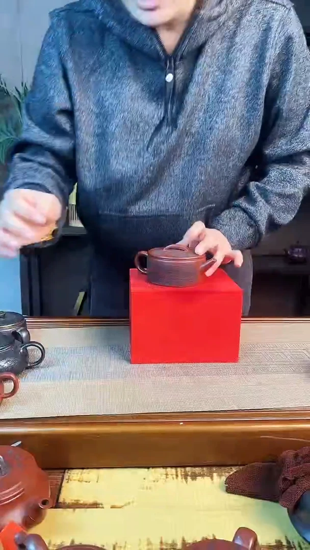 茶壶紫砂龙血砂万里长城【雪】