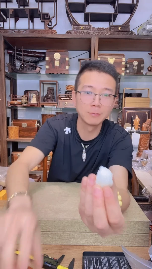 乌木类书架296塑料貔貅手把件