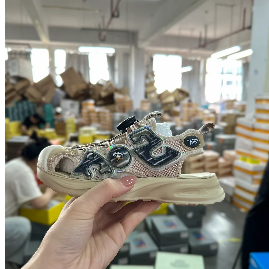 8685高端专享夏季舒适凉鞋卡其（老孙专场）