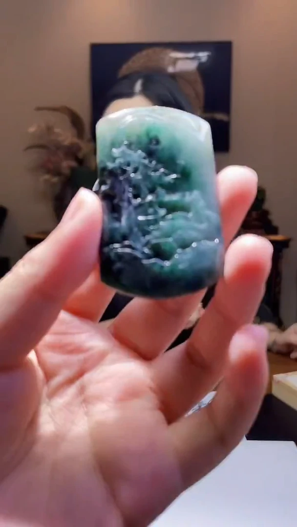 颈饰未镶嵌翡翠吊坠10
