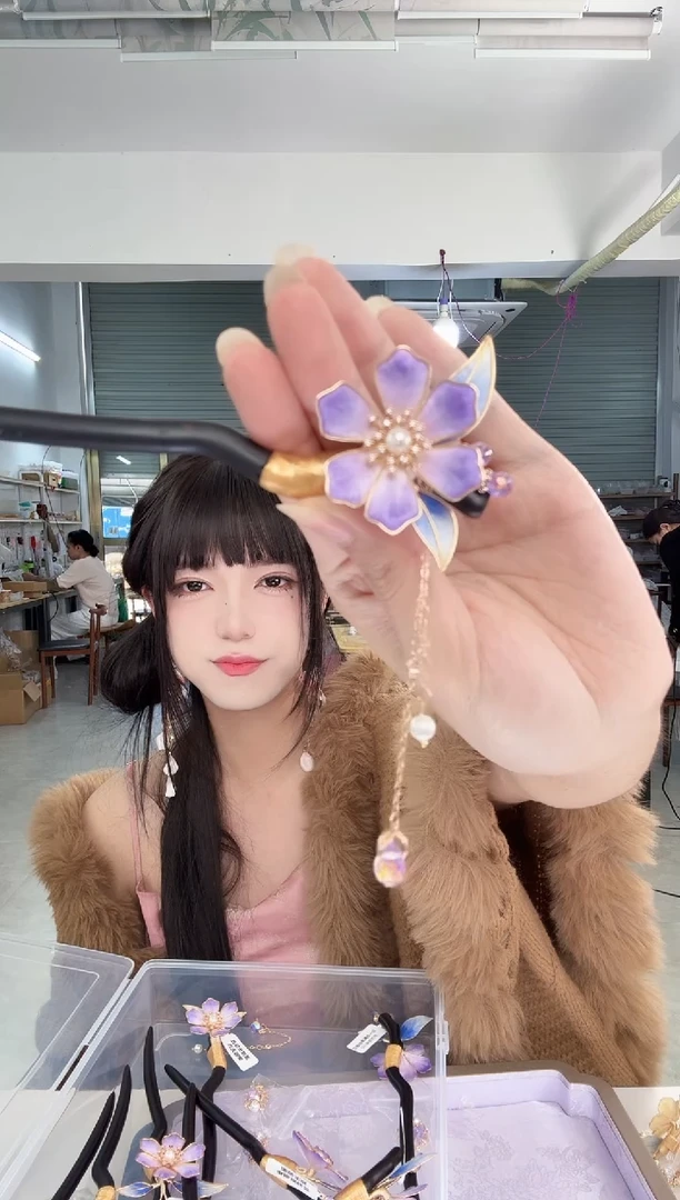 合金无629瑕疵非遗绒花 带流苏