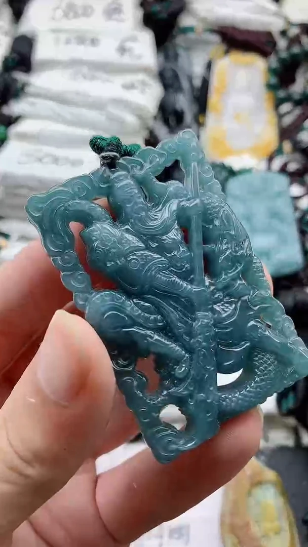 颈饰未镶嵌翡翠8