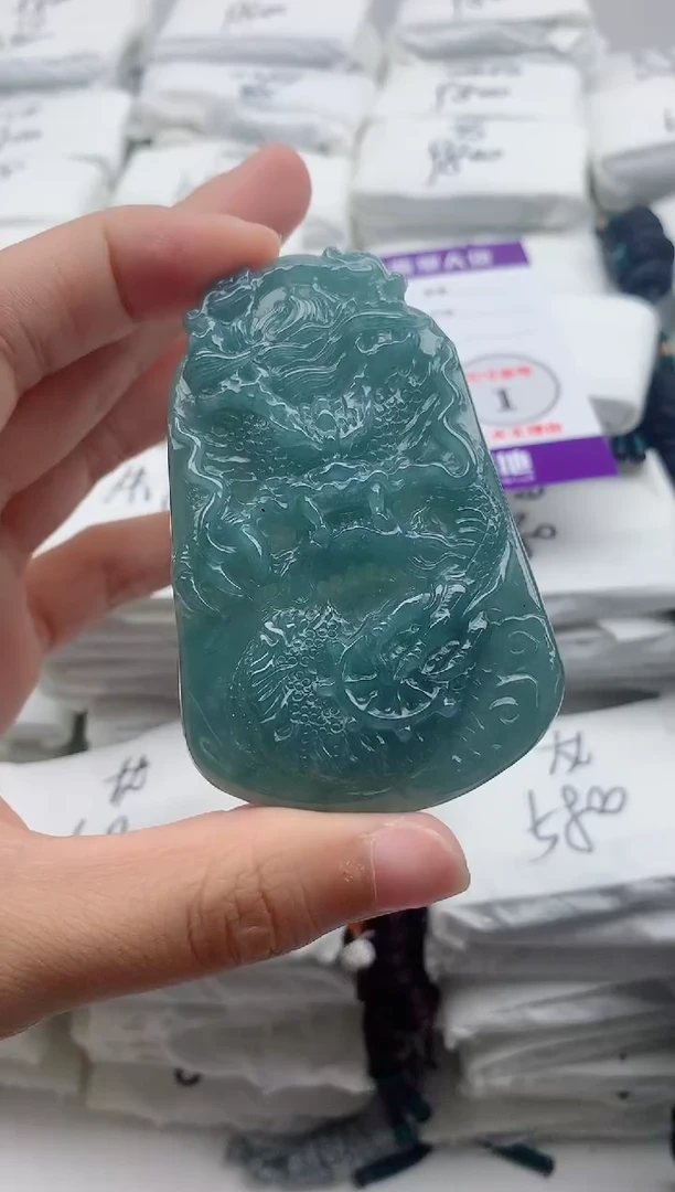 翡翠未镶嵌颈饰88888