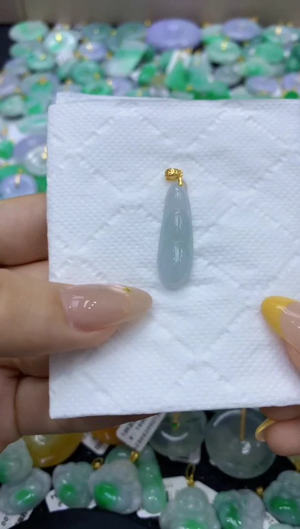颈饰未镶嵌翡翠天然缅甸翡翠A货