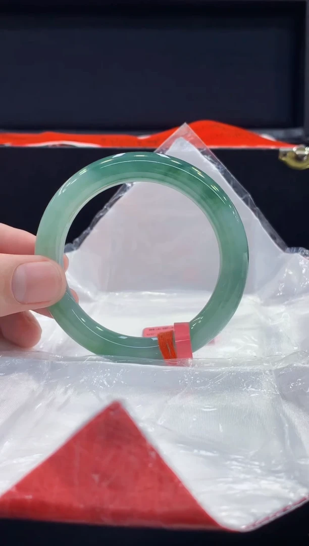 未镶嵌手镯翡翠翡翠手镯