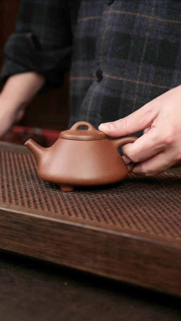 茶壶紫砂底槽清子冶