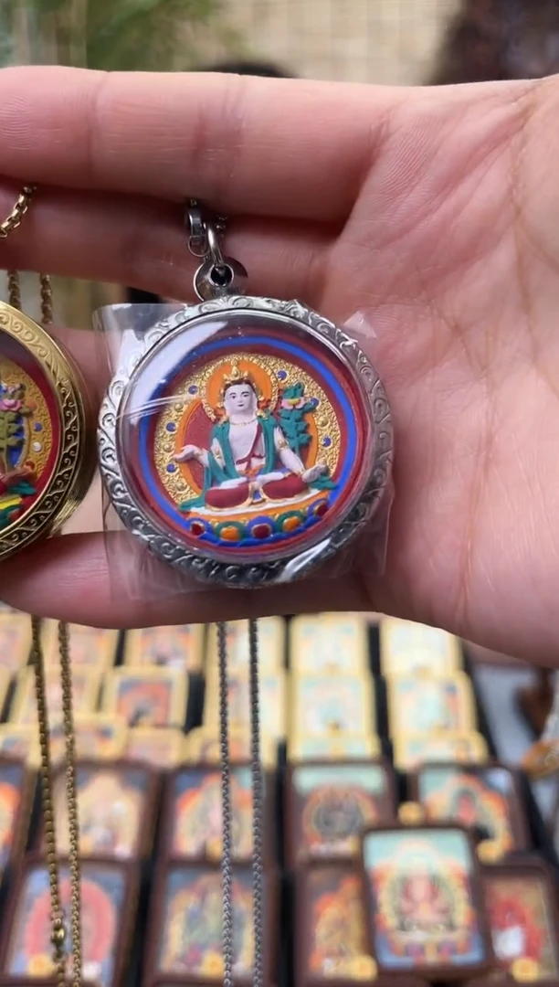 【闪购商品】吊坠白壳大势至-浮雕