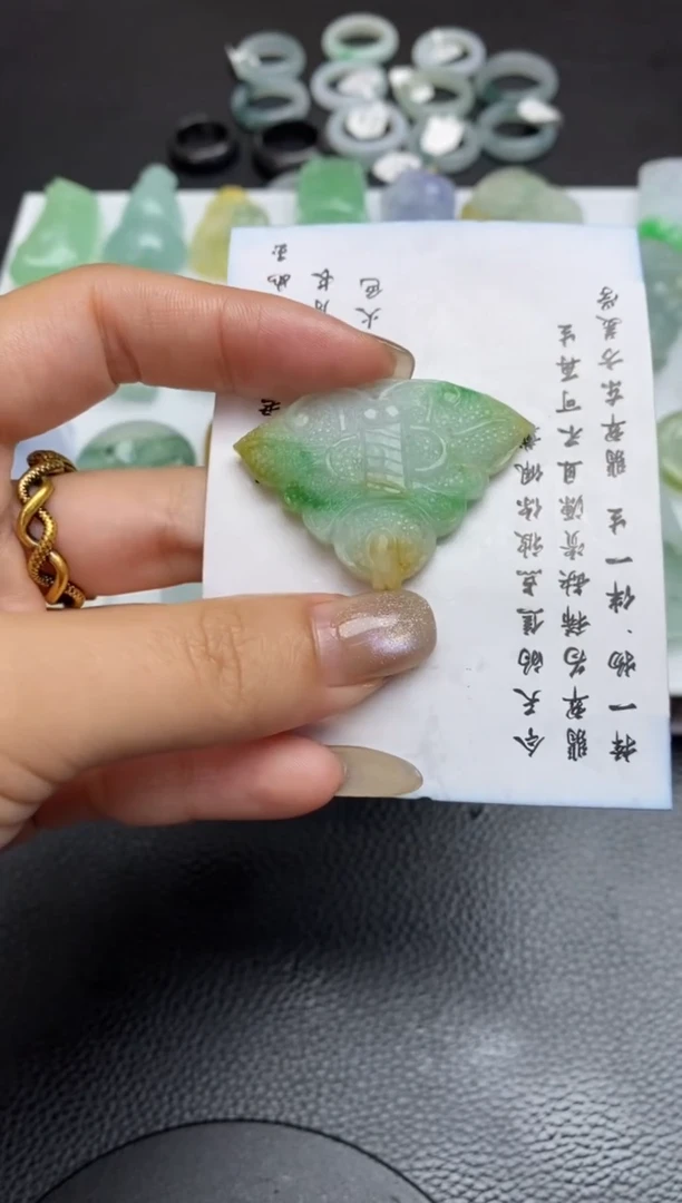 未镶嵌定制翡翠翡翠毛货~