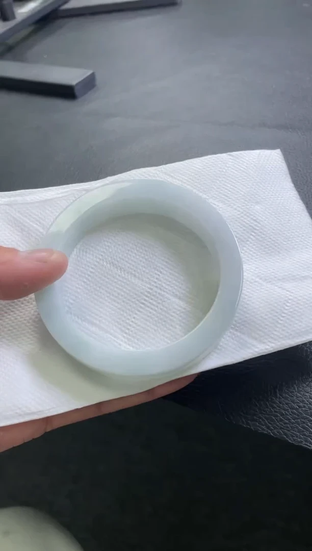 未镶嵌手镯定制翡翠手镯